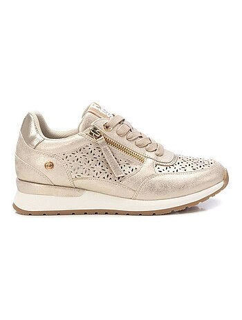 Baskets femme à lacets