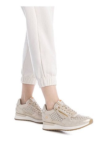 Baskets femme à lacets