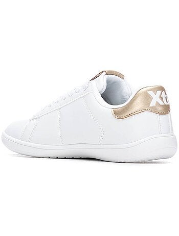 Baskets femme à lacets