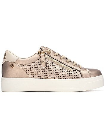 Baskets femme à lacets