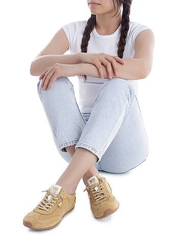 Baskets femme à lacets