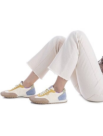 Baskets femme à lacets