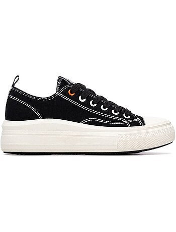 Baskets femme à lacets