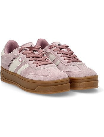 Baskets femme à lacets