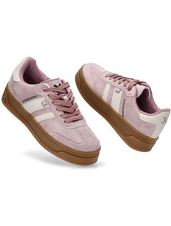 Baskets femme à lacets