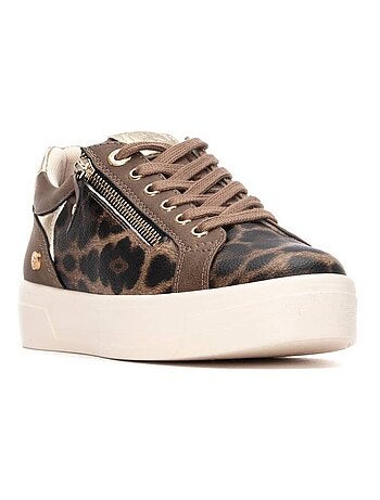 Baskets femme à lacets