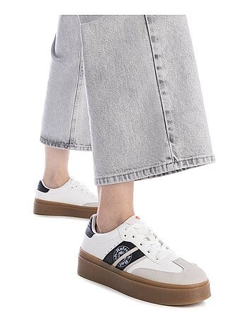 Baskets femme en toile à lacets