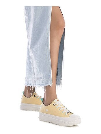 Baskets femme en toile à lacets