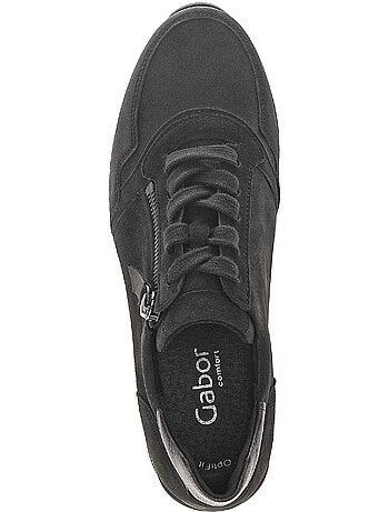 Baskets foncées en Nubuck