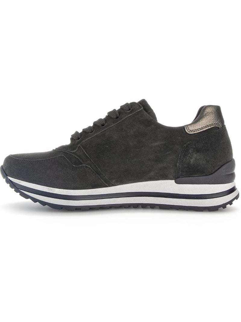 Baskets  foncées en Nubuck Vert - Kiabi