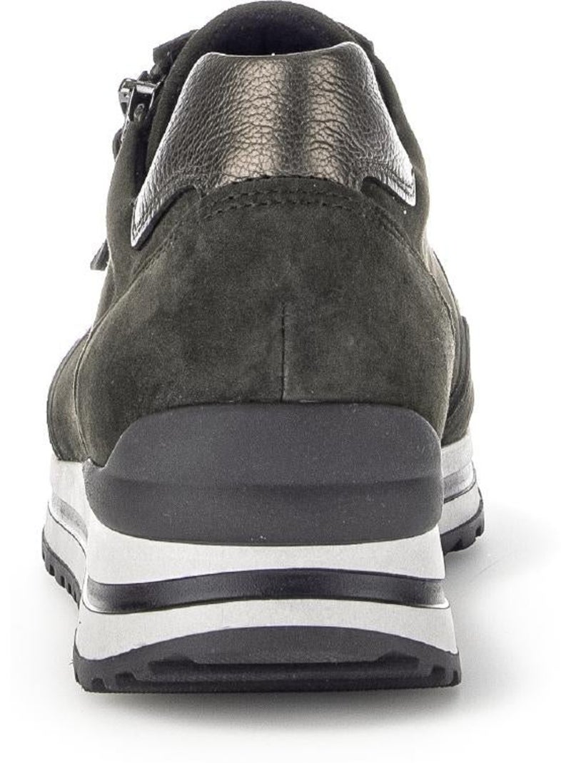 Baskets  foncées en Nubuck Vert - Kiabi