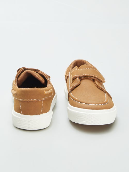 Baskets forme bateau à scratchs - Kiabi