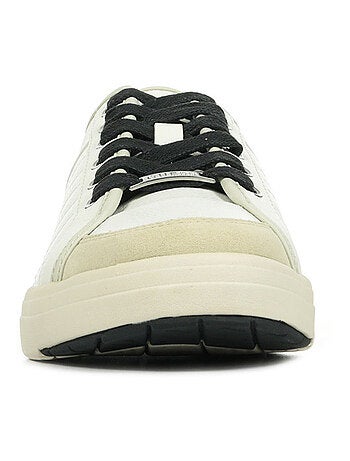 Baskets Guess College