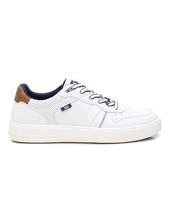 Baskets homme à lacets
