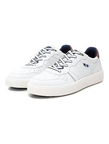Baskets homme à lacets