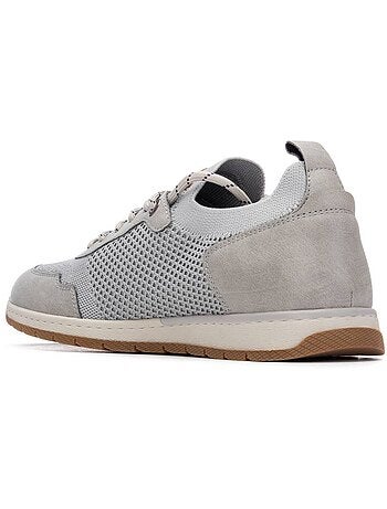 Baskets homme à lacets
