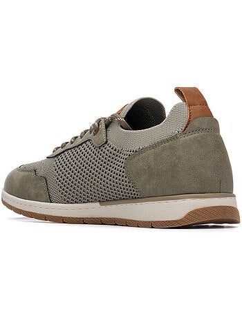 Baskets homme à lacets