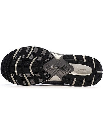 Baskets es Homme Nike V5 RNR