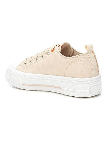 Baskets lacets