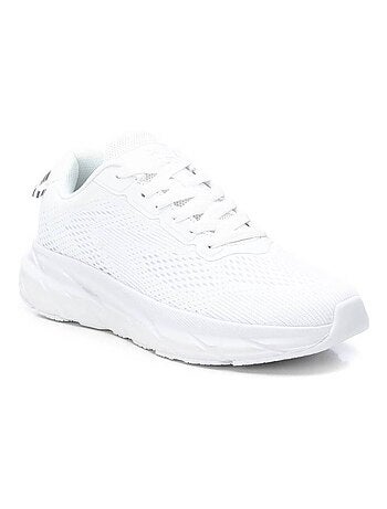 Baskets lacets