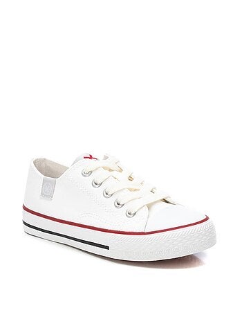 Baskets lacets