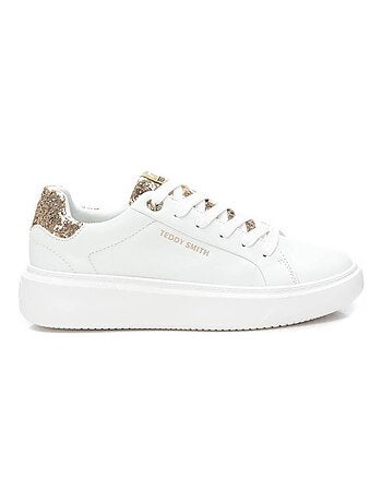 Baskets lacets