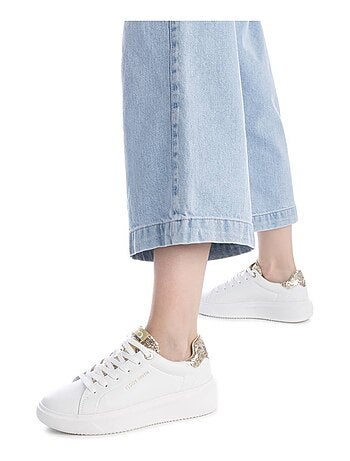 Baskets lacets
