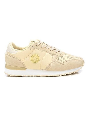 Baskets lacets