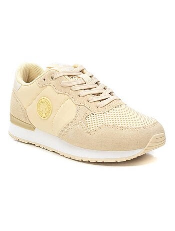 Baskets lacets