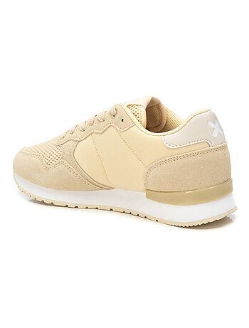Baskets lacets