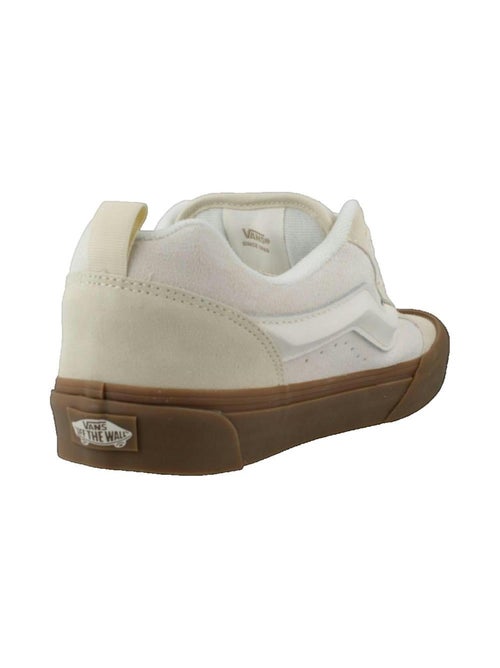 Baskets lifestyle en daim Knu Skool vans - Kiabi