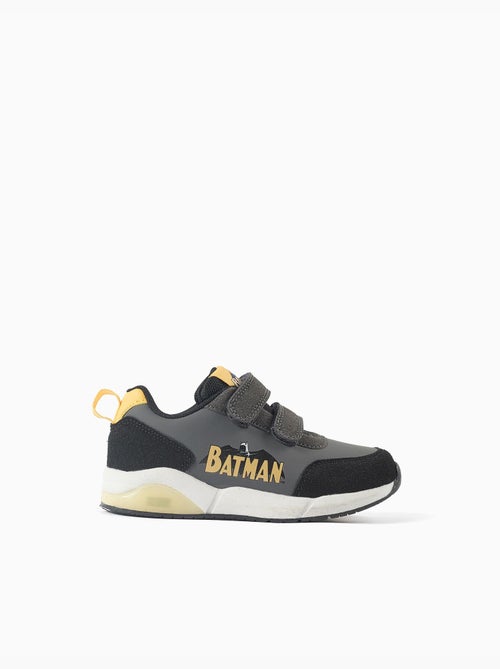 Baskets lumineuses avec imprimé batman - Kiabi Baskets lumineuses avec imprimé batman - Kiabi