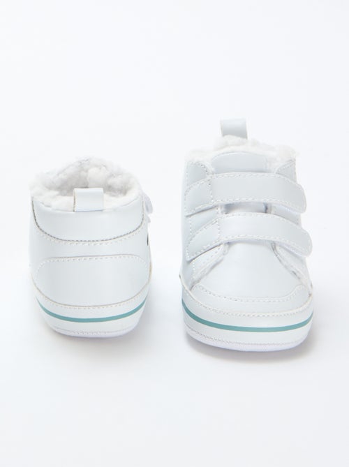 Baskets 'Mickey' 'Disney' à scratchs - Kiabi