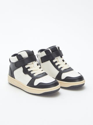 Baskets montantes à scratchs et lacets