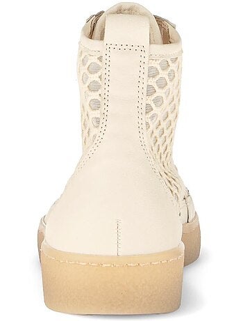 Baskets montantes crème en cuir (ajourées sur le côté)