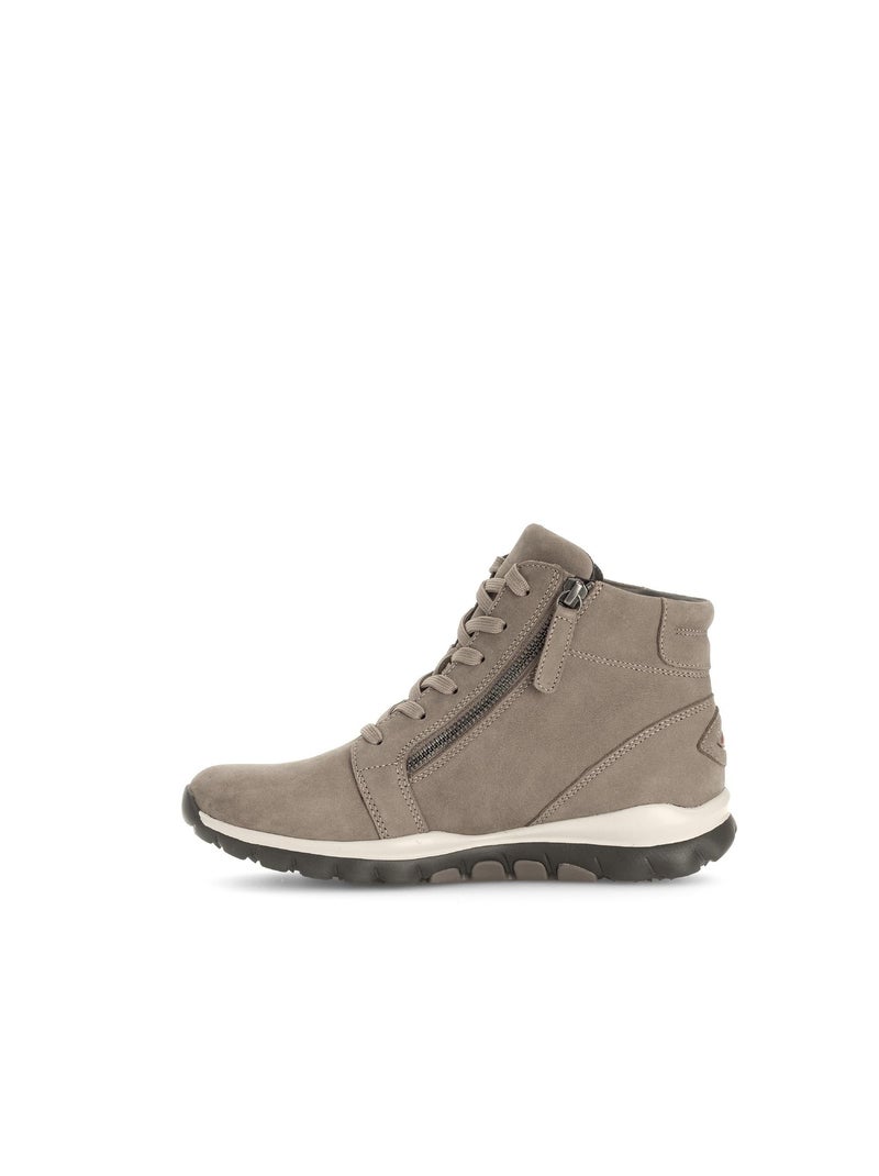 Baskets montantes  en cuir Beige - Kiabi