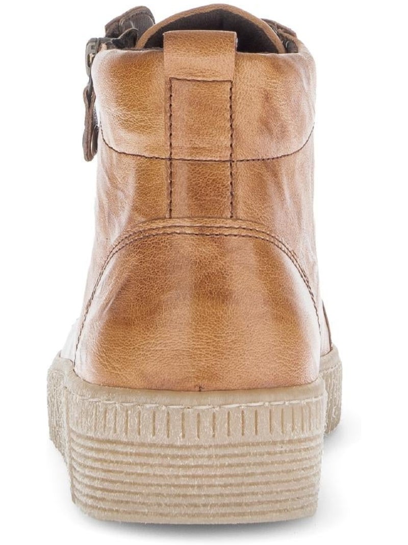 Baskets montantes  en cuir gras Marron - Kiabi