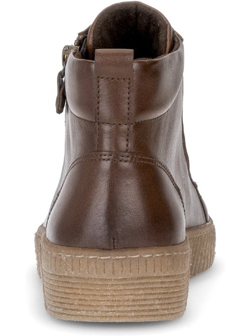 Baskets montantes en cuir lisse - Kiabi Baskets montantes en cuir lisse - Kiabi