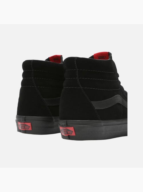 Baskets montantes légères à lacets avec rembourrage Vans - Kiabi Baskets montantes légères à lacets avec rembourrage Vans - Kiabi