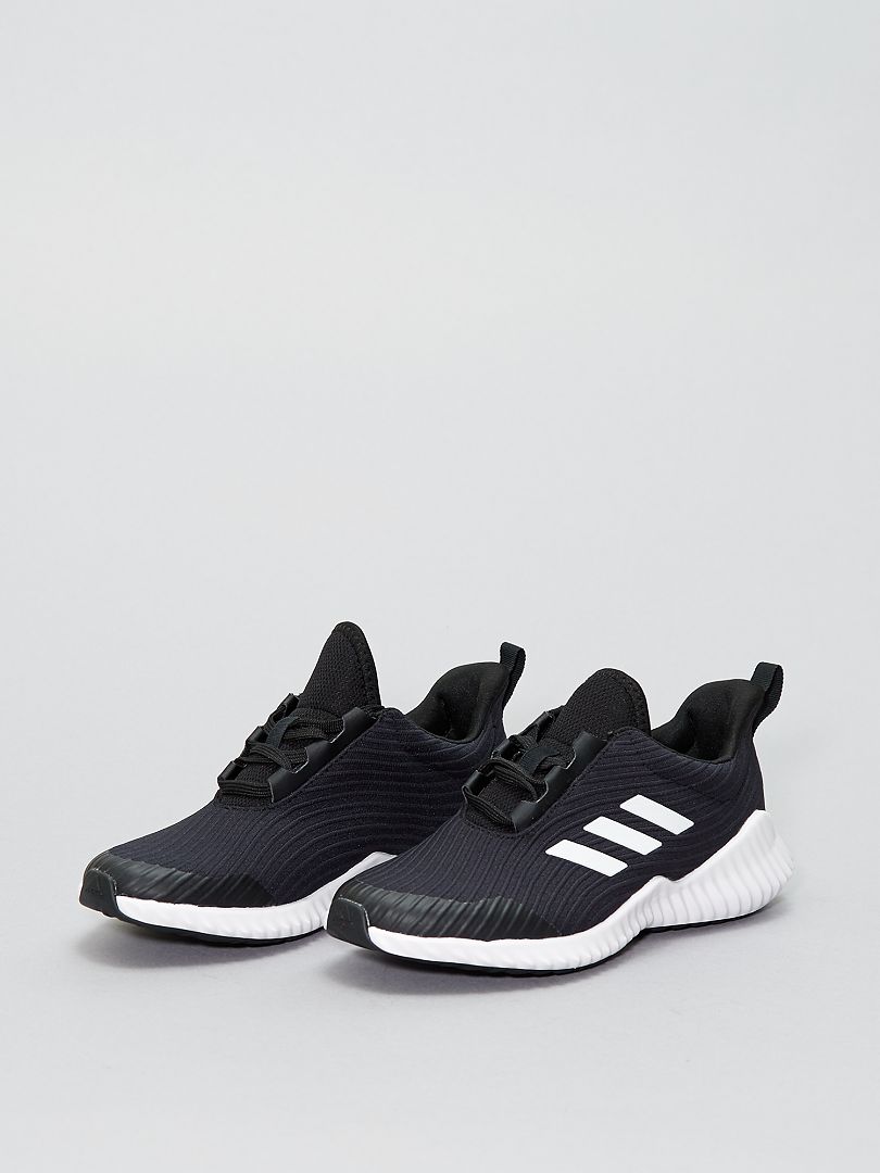 chaussure multisport adidas