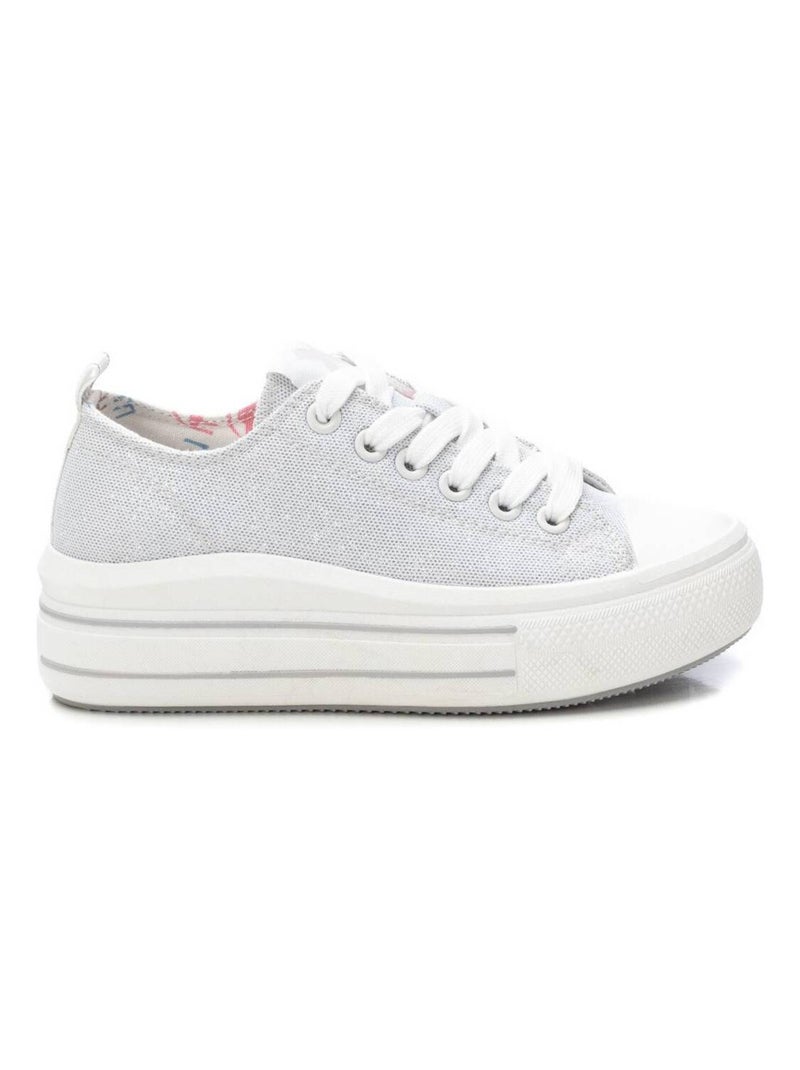 Baskets plaine lacets Argent - Kiabi