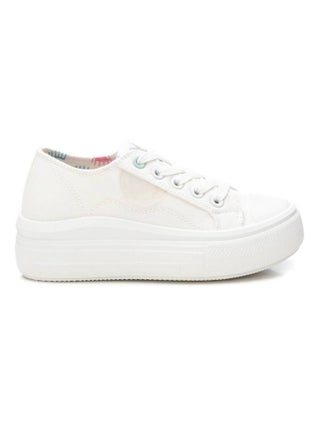 Baskets plaine lacets