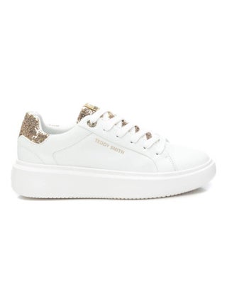 Baskets plaine lacets