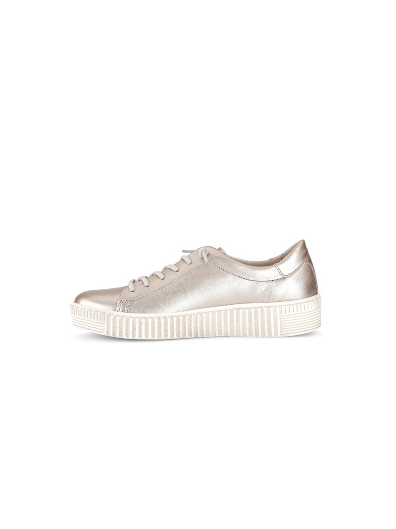 Baskets poudrées en cuir métallisé Rose clair - Kiabi