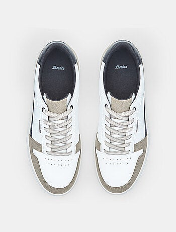 Baskets s bata