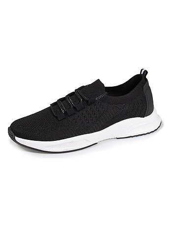 Baskets slip on, souple et légère, avec lacets isotoner
