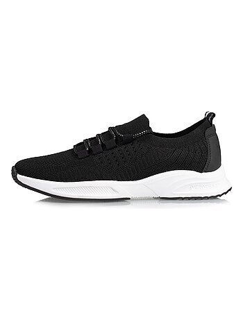 Baskets slip on, souple et légère, avec lacets isotoner