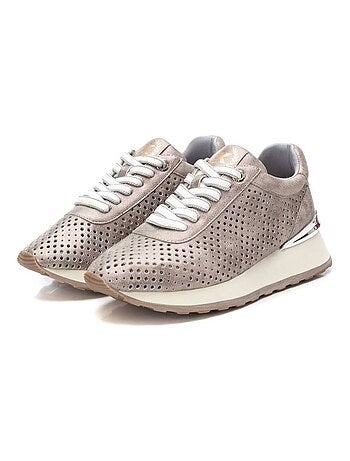 Baskets sport femme à lacets