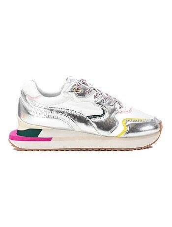 Baskets sport femme à lacets