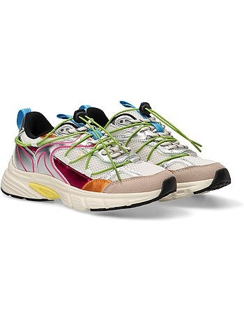 Baskets sport femme à lacets